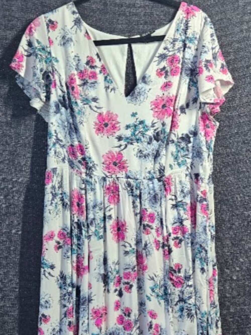 Torrid Floral Maxi Dress Size 1 Plus Flutter Sleeve V-Neck Boho Flowy 1X